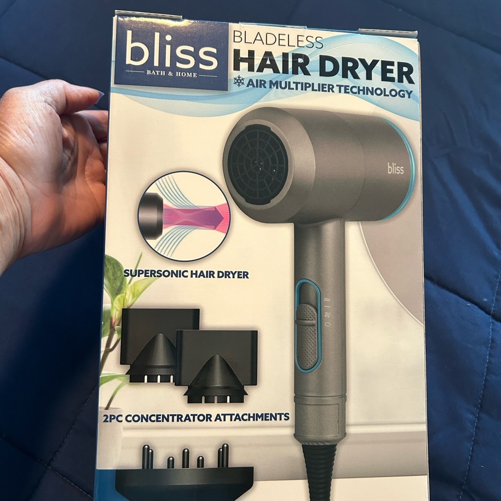BLISS • Bladeless Hair Dryer • Grey/Blue • Medium • - Picture 2 of 6